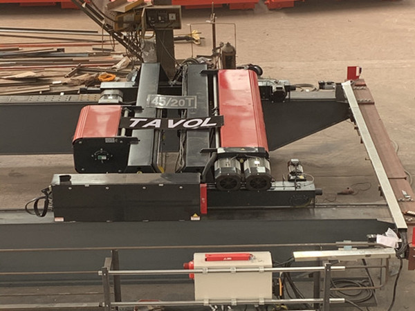 45/20ton QD Model Double Girder Overhead Crane Test Running
