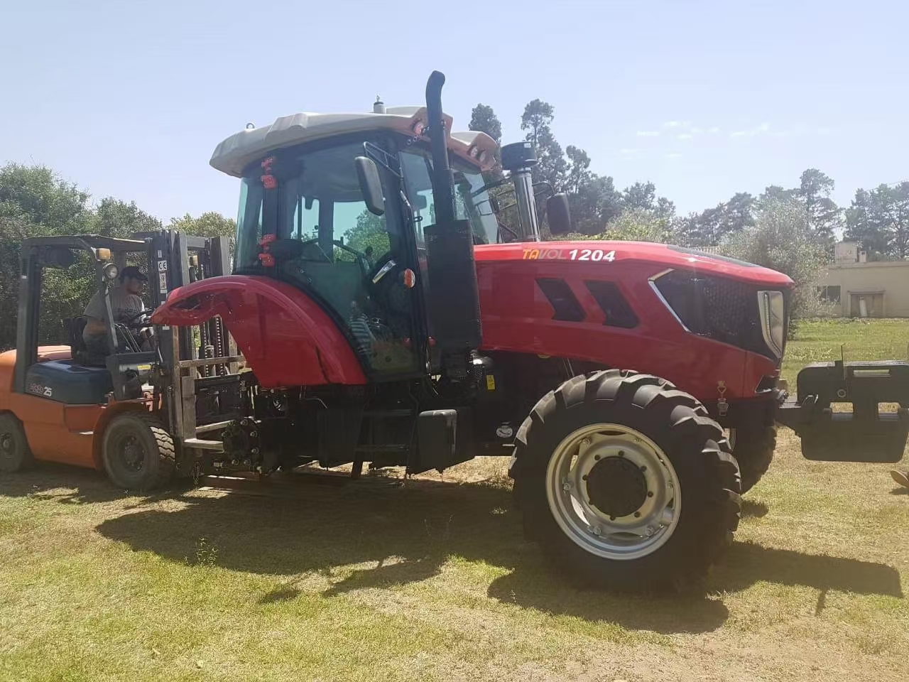 120hp Farm Tractor for Sale and Service in Argentina