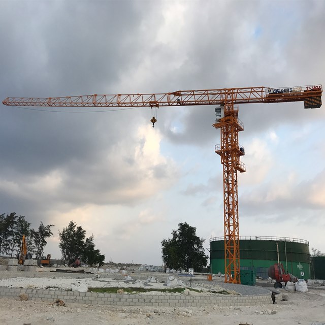 Topless Flat Top Type Tower Crane for Building Construction